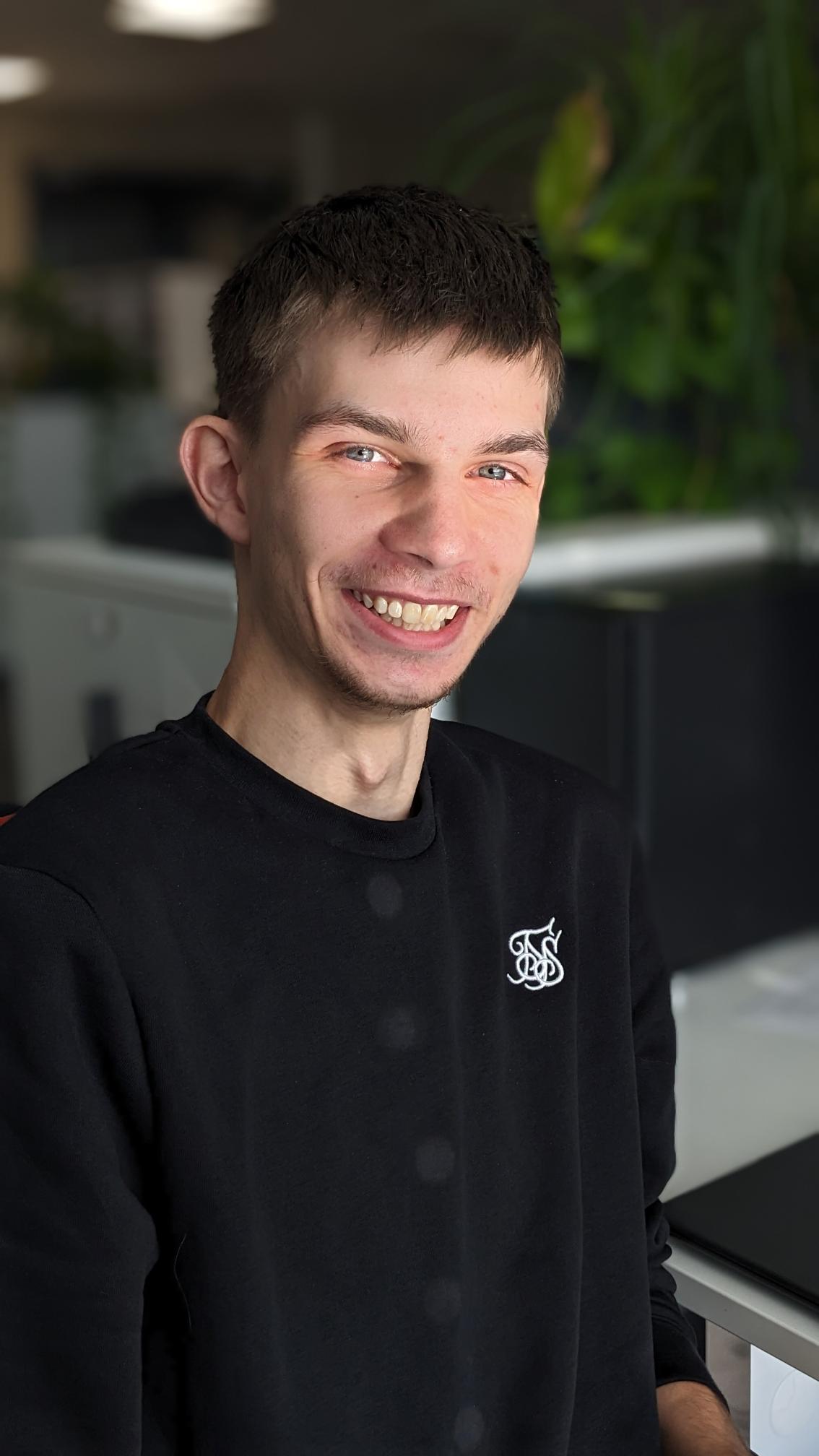 Dustin - trainee IT specialist