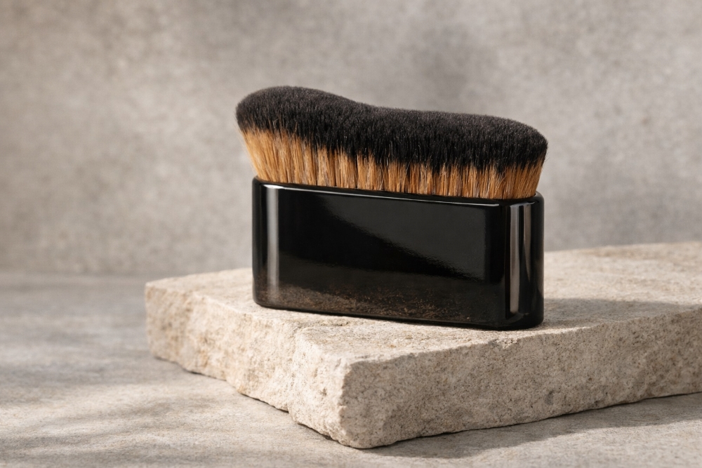 Private label body tanning brush (AI generated picture)