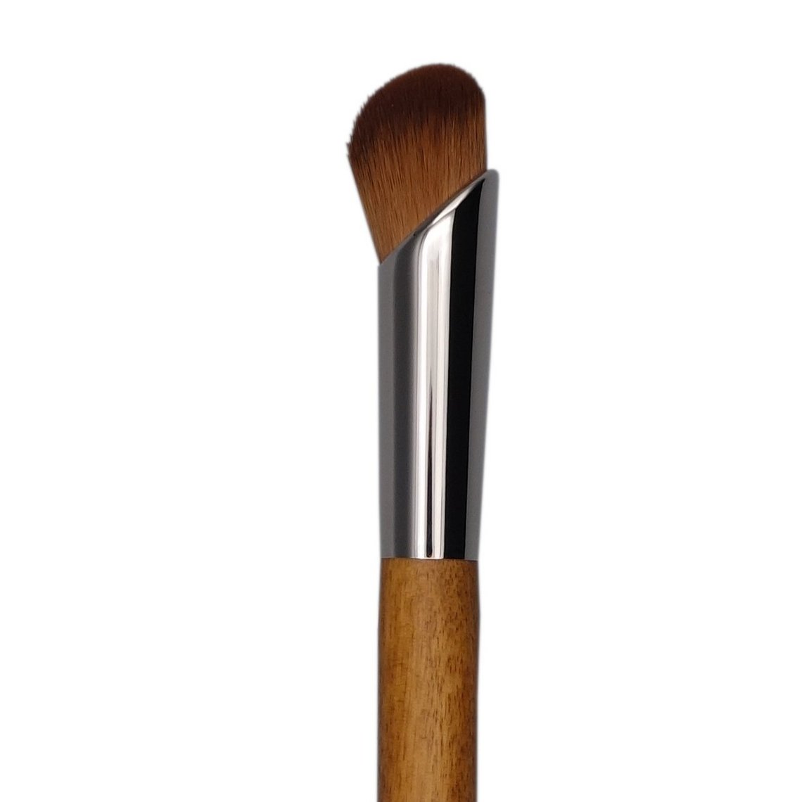 Angular concealer brush made in Germany