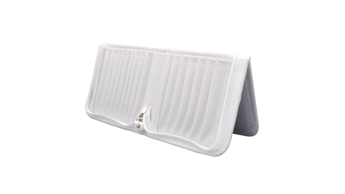 Brush bag white