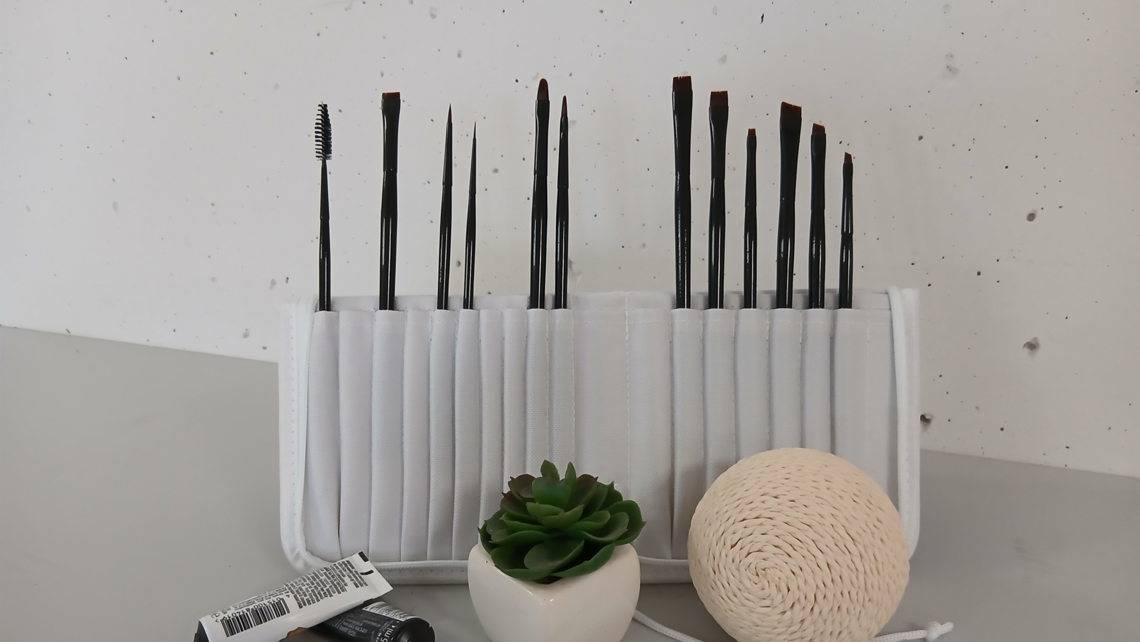 Brow Master collection - brushes made in Germany