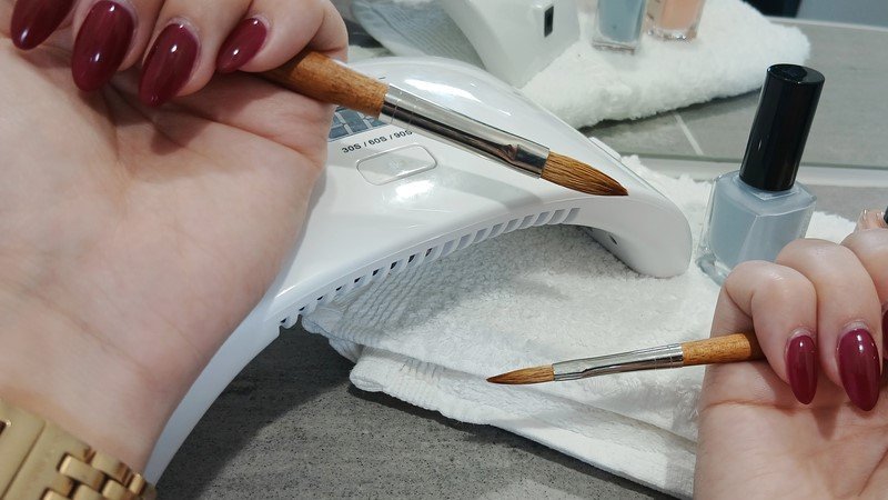 Novolinsky brush for acrylic nail design